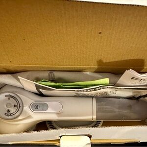 Rowenta White Handheld Steamer brand new in box